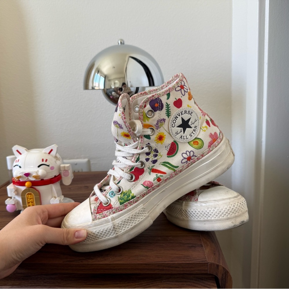 Converse' Floral High-Top Sneakers - White